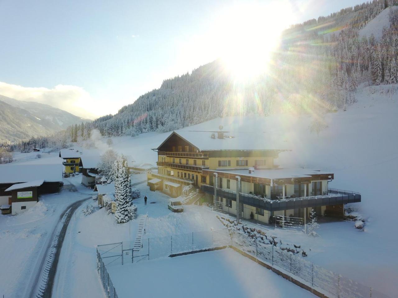 Natur & Familienhotel Der Stieglerhof ราดชตัดท์ ภายนอก รูปภาพ